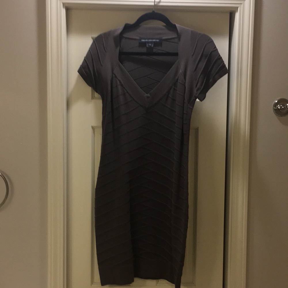 Cocktail dress that hugs your curves